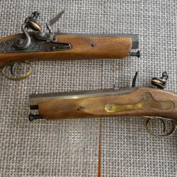 PAIRE DE PISTOLET A SILEX JUKAR 12 mm Cal 45 PN