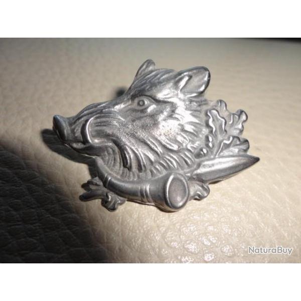 Pin's tte de sanglier avec cor de chasse