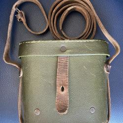 Etui jumelles militaires post War avec sangle. Equipement Allemand DDR ou autre il me semble