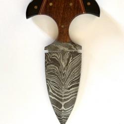 couteau push dagger lame acier Damas