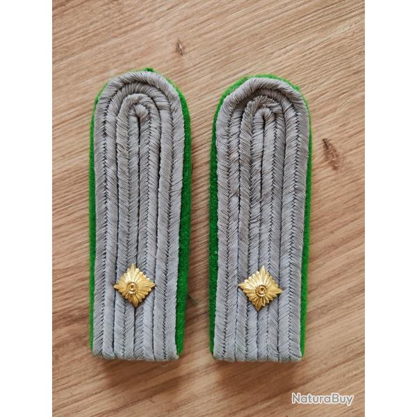 PAIRE DE PATTES D ÉPAULE DE LIEUTENANT DE L INFANTERIE MOTORISÉE