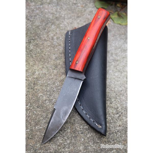 Stylet Couteau de Survie Lame Acier Carbone 1055 Manche Bois Etui Cuir Fabric Artisanale