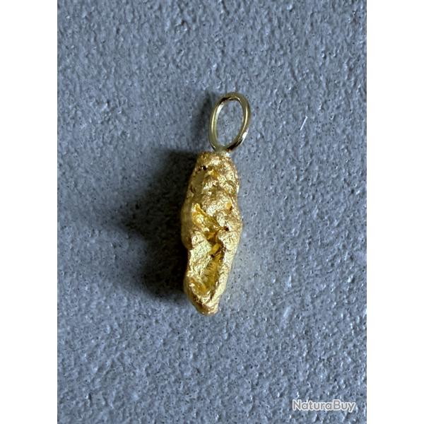 Petite ppite naturelle en or 22 / 24 K avec montage en or 18 carats - Origine : Alaska
