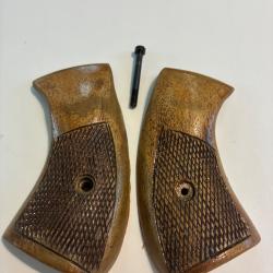 Plaquettes bois avec vis ,colt trooper MKIII