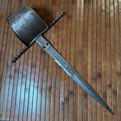 DAGUE MAIN GAUCHE DE TOLEDE LAME GRAVÉE ET DATÉE DE 1867