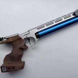 Pistolet Steyr EVO 10 + Kit Équipement Complet