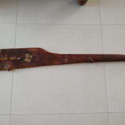 TRES  ANCIEN  ETUIS  DE  FUSIL  EN CUIR