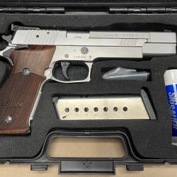 Pistolet Sig Sauer P220 X-SIX .45 Auto