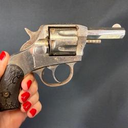 HARRINGTON RICHARDSON BULLDOG FIRST MODEL cal. 32 rimfire long