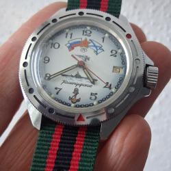 VOSTOK KOMANDIRSKIE  "MARINE RUSSE" MONTRE M&Eacute;CANIQUE FABRIQUEE EN RUSSIE CHISTOPOL 1990-2000