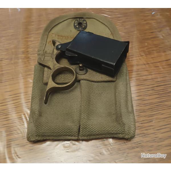Chargette sten ww2 premier modle marque VIGN. Dans sont tuis