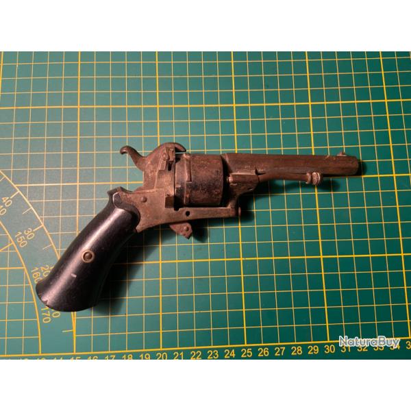 Revolver  broche  restaurer