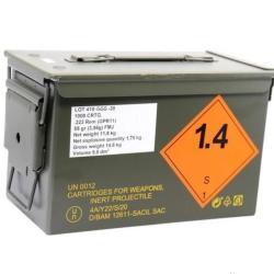 Casse de munition vides joints parfait. Possibles traces d utilisation 30x22x18.