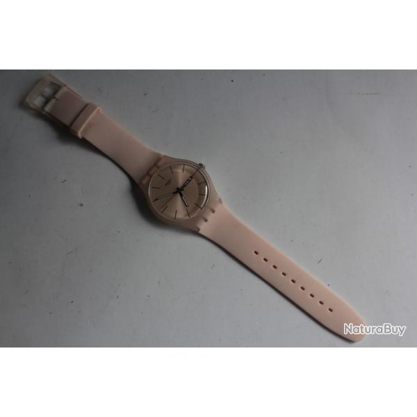 SWATCH Montre Swatch New Gent Rose Rebel SUOT700