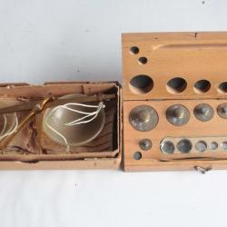 Ancienne balance pour pierres précieuses Trébuchet pour bijoutier