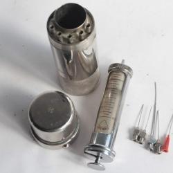 Ancienne seringue Perpetua médicale chirurgie