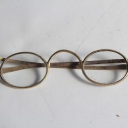 Ancienne paire de lunette de lecture Kausel