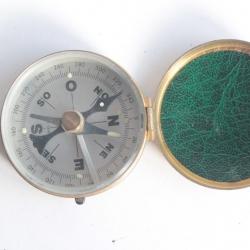 Boussole ancienne