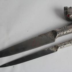 Couteau gravé Tigre Indo-persan XIXe siècle