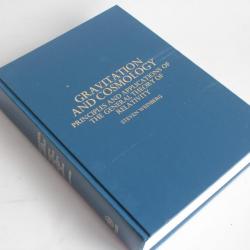 Livre Gravitation and Cosmology Steven Weinberg 1972