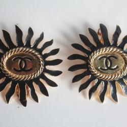CHANEL paire de boucles d'oreilles Soleil clip vintage