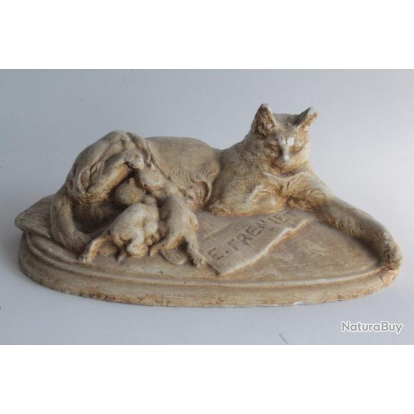 Emmanuel FREMIET Sculpture pltre Chatte allaitant ses petits