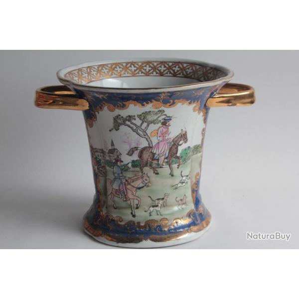 Ancien vase porcelaine chinoise peint main chevaux chasse