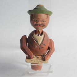 Bouchon à système bois sculpté Art Populaire