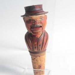 Bouchon à système bois sculpté Art Populaire