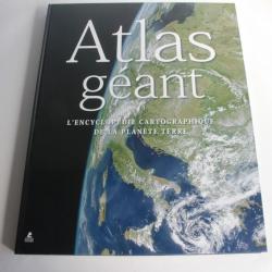 Livre Atlas géant encyclopédie cartographique place des victoires 2010