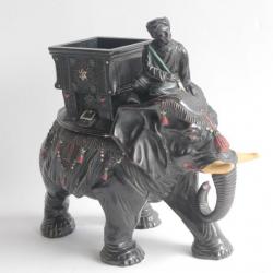 Pot à tabac Pyrogène Éléphant terre cuite Johann Maresch Allemagne
