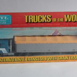 ERTL Trucks of the World # 1417 International Transtar II grain trailer