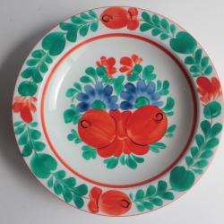 Assiette folklorique hongroise porcelaine peinte main Fleurs rouge