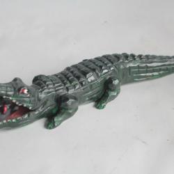 Porte crayon Crocodile mangeur d'homme