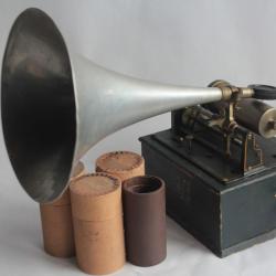 Phonographe à cylindre Pathé avec 22 cylindres en cire