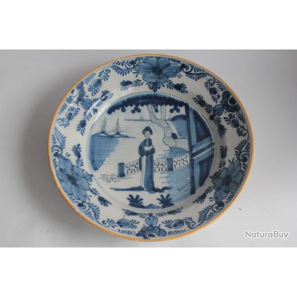 Assiette faence Delft Chinoiseries camaeu bleu XVIIIe sicle