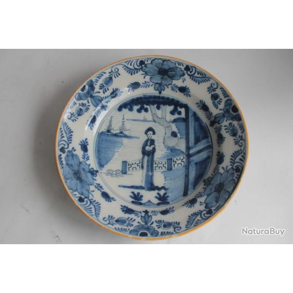 Assiette faence Delft Chinoiseries camaeu bleu XVIIIe sicle