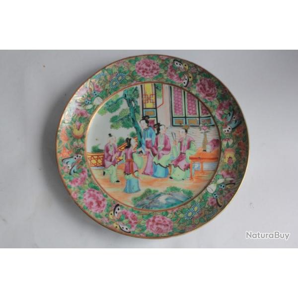 Assiette porcelaine Chine Canton Famille rose XIXe sicle