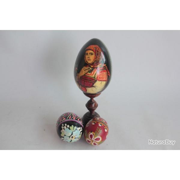 3 OEufs bois peints Europe de l'est Pysansky