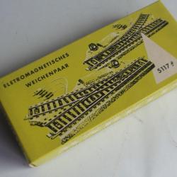 MARKLIN Paire d'aiguillages électromagnétiques HO 5117