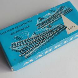 MARKLIN Paire d'aiguillages électromagnétiques HO 5117