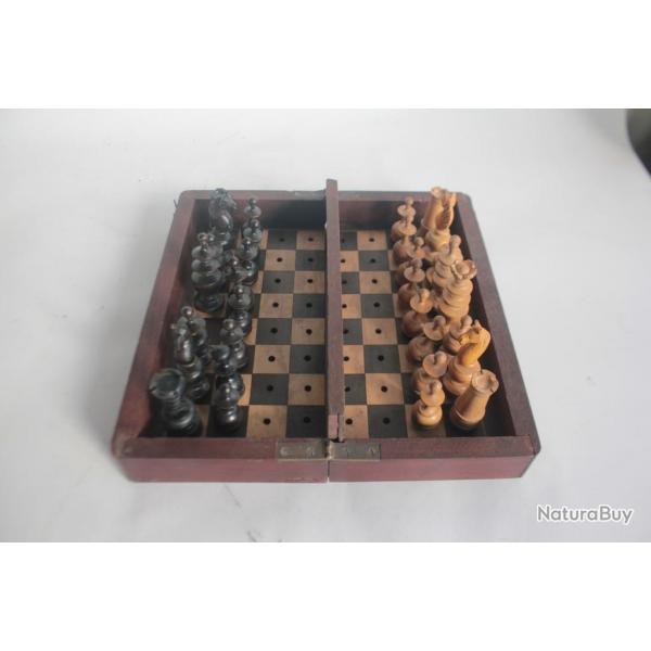 Ancien Jeu d'checs de voyage