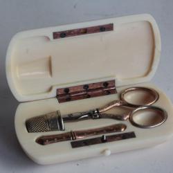 Nécessaire de couture vermeil Baron MCF XIXe siècle