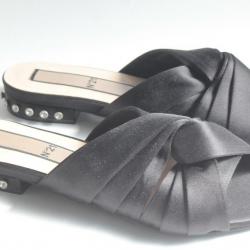 Mules plates satin noir et strass N°21 T37,5