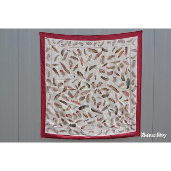HERMES Foulard soie Plumes Henri de Linars