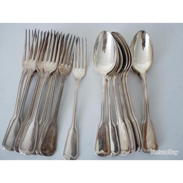 Service de 10 cuillres et 10 fourchettes mtal argent
