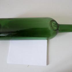 Bouteille ancienne N vin vigne