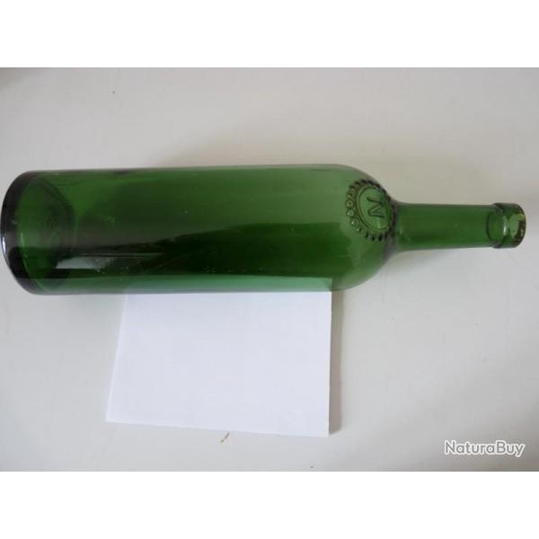 Bouteille ancienne N vin vigne