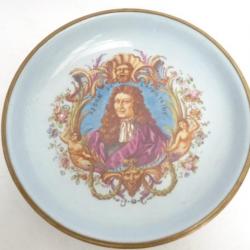 Coupe en Porcelaine Jean DE LAFONTAINE
