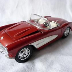 Voiture BURAGO CHEVROLET Corvette 1957 Miniature